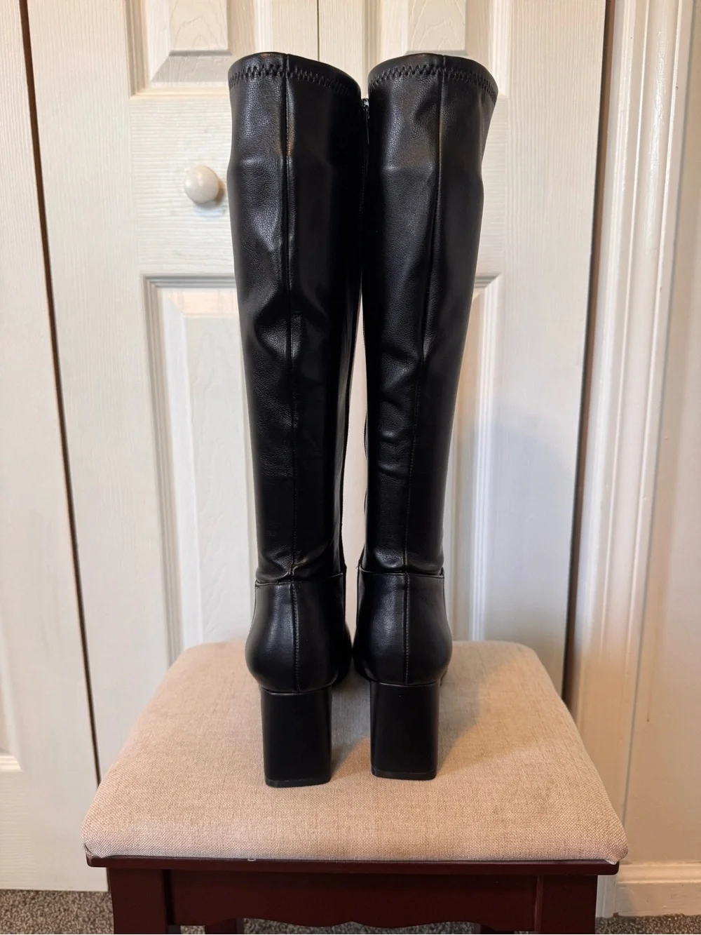 Steve Madden Black Knee-High Women Boots 3inch Block Heel Zipper Size 8.5 NWTS